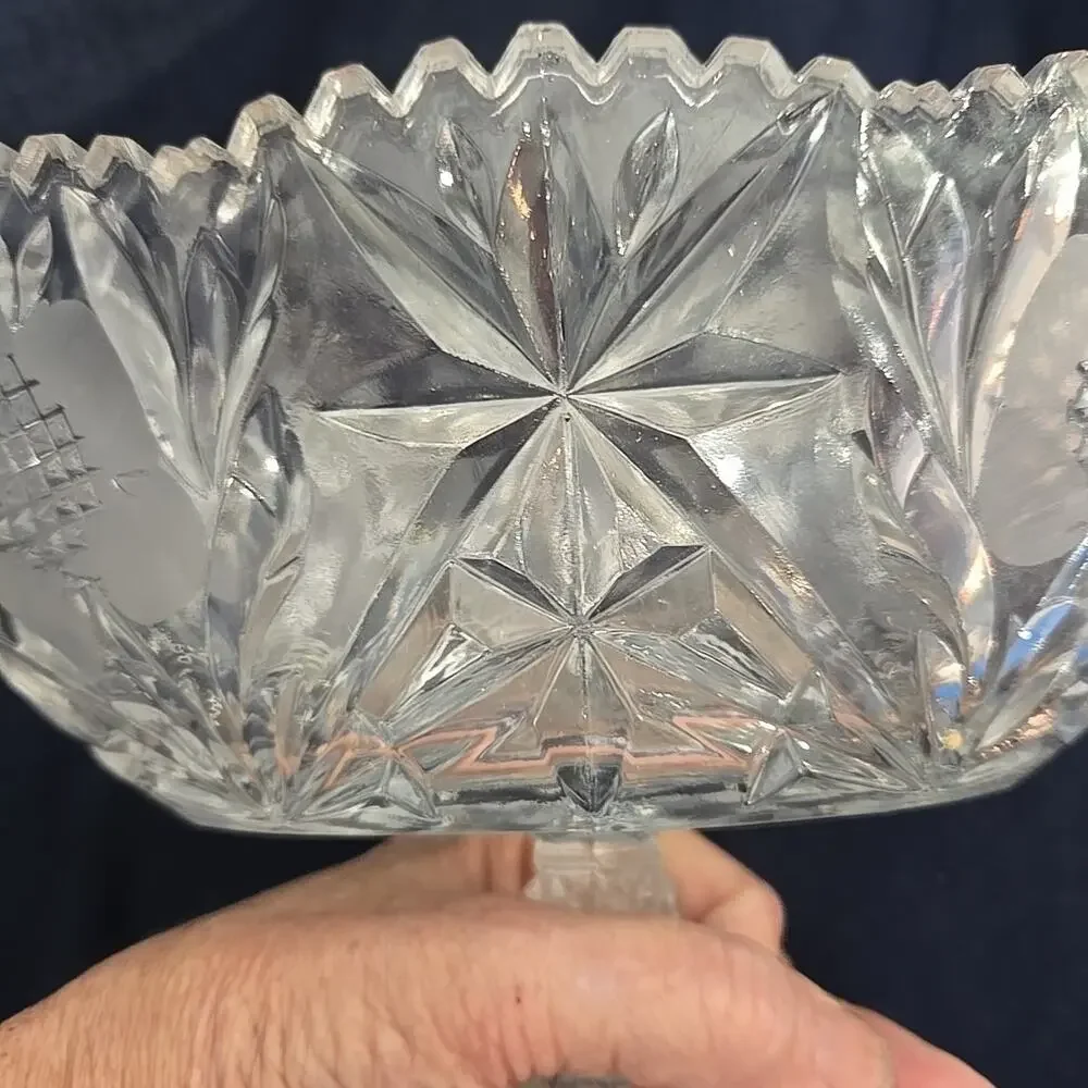 Stunning Jardiniere 24% Lead Hand Cut Lead Crystal Helena Stem Centerpiece 327